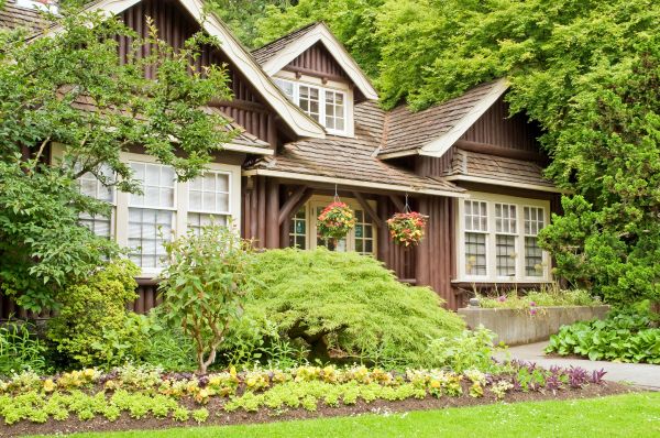 Log Home Landscaping in Prior Lake